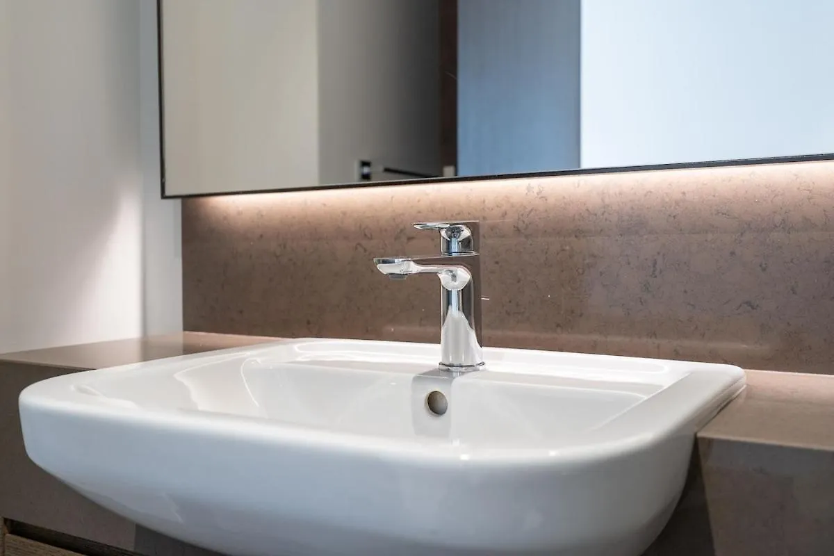 Stylish 2Br Escape For 6 In The Heart Of Dubai Marina Apartment 0*,
