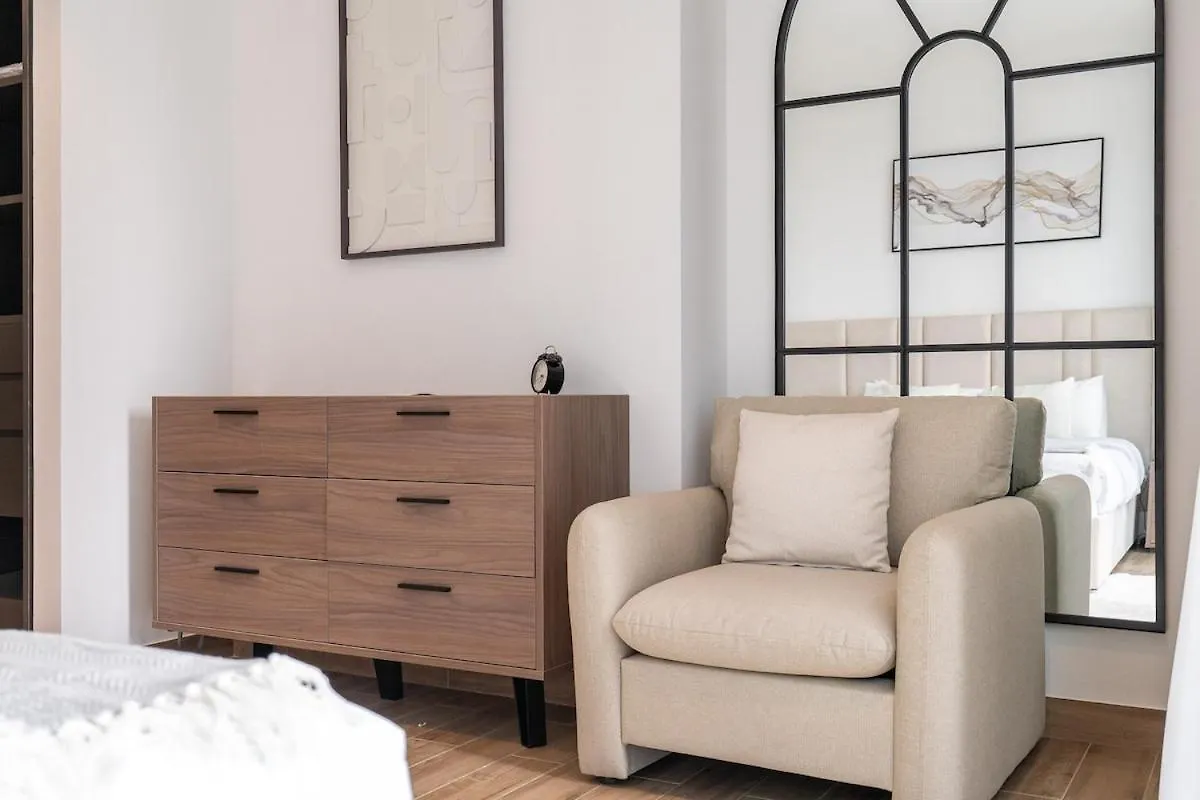 Stylish 2Br Escape For 6 In The Heart Of Dubai Marina Apartment