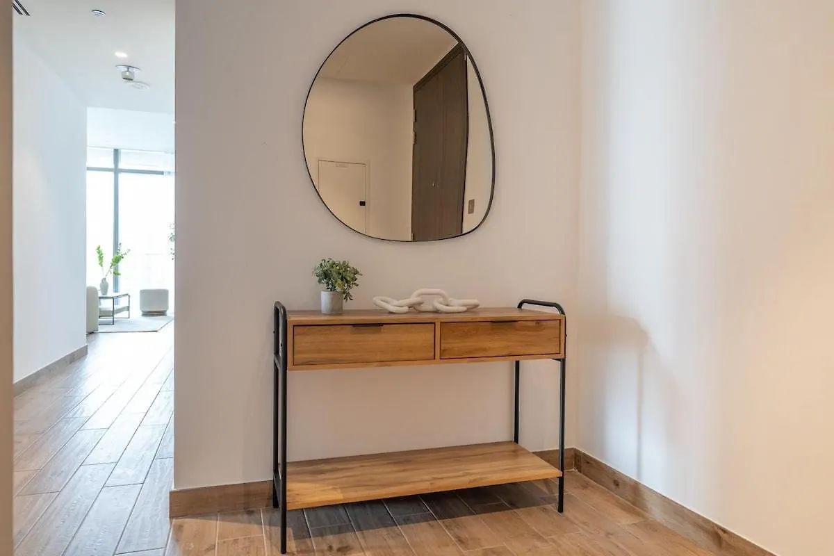 Stylish 2Br Escape For 6 In The Heart Of Dubai Marina Apartment