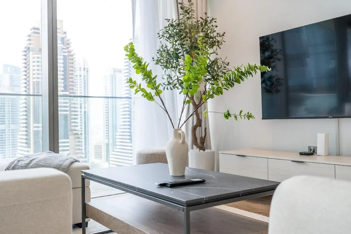 Stylish 2Br Escape For 6 In The Heart Of Dubai Marina Apartment